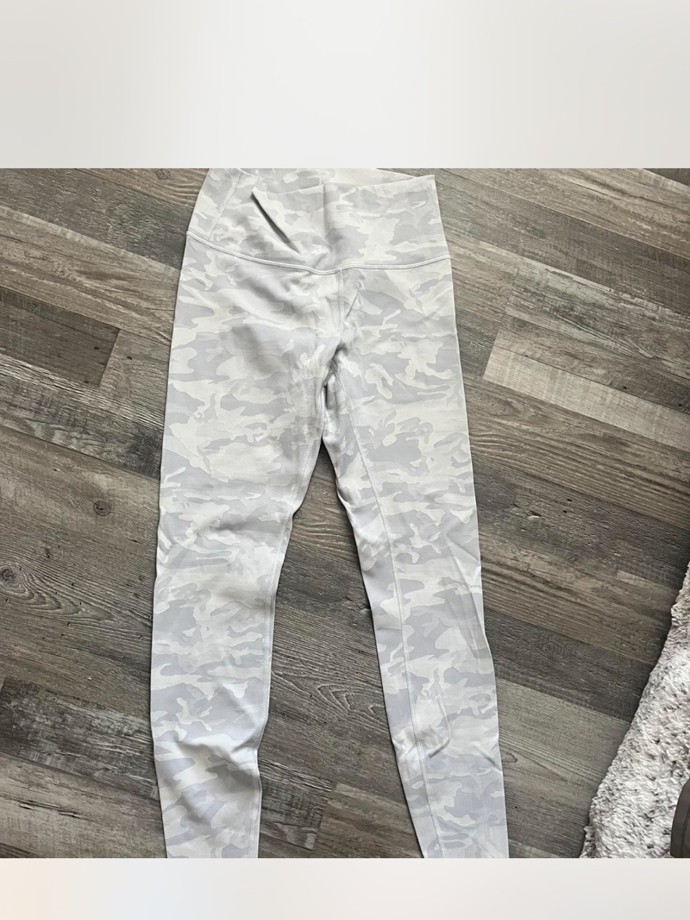 High-Waist Camo Leggings - Light Gray